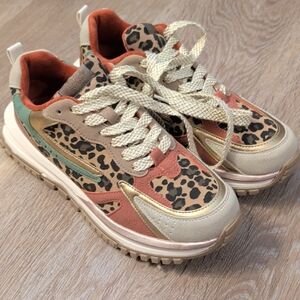 Women's Blowfish Malibu Leo Sneaker -  Leopard Print / Rose Gold Metallic